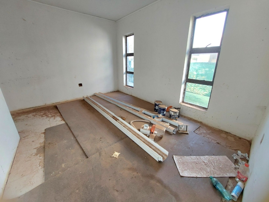 5 Bedroom Property for Sale in Seasons Lifestyle Estate North West